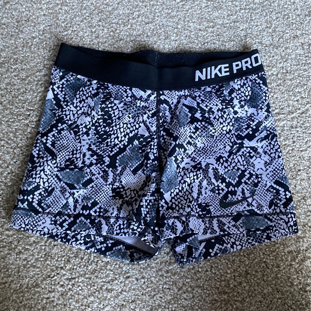 Womens Nike Pro Spandex Shorts